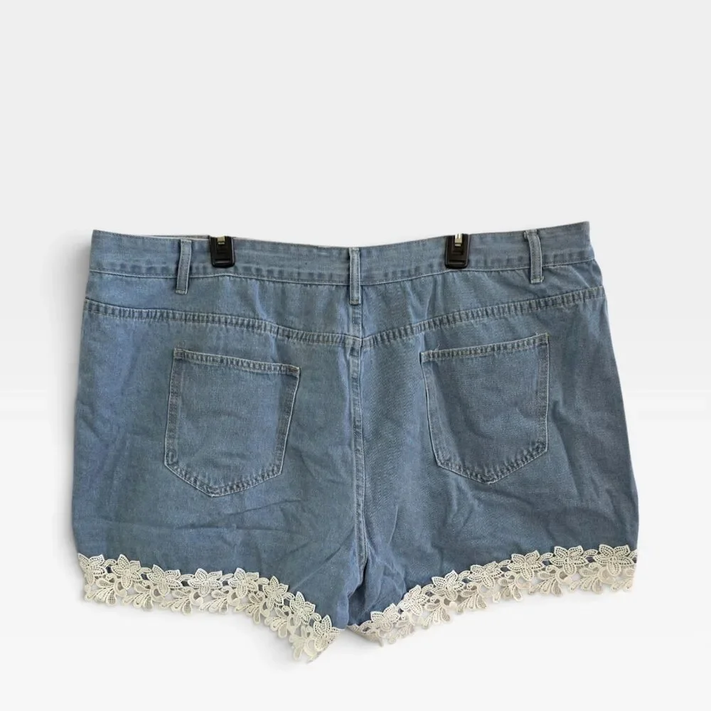 Women's Plus Size Light Wash Denim Shorts Floral Crochet Lace Hem Size 5XL